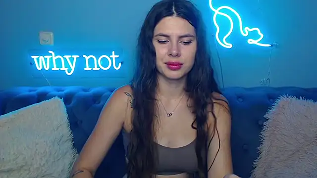 Snapshot of ViollinaLove chatting on 07-17-26, 04:41 ViollinaLove online show from 07-17-26, 04:41