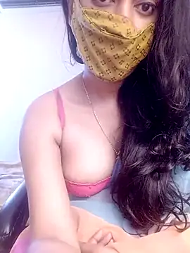 Snapshot of Lavanya_Shah chatting on 03-06-25, 06:52 Lavanya Shah online show from 03-06-25, 06:52