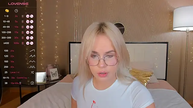 Snapshot of bellatip chatting on 02-01-25, 03:52 bellatip online show from 02-01-25, 03:52