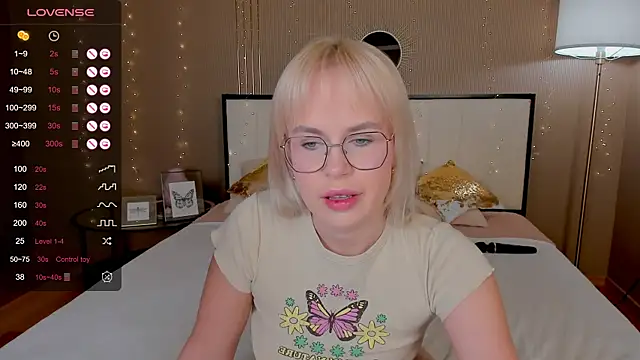 Snapshot of bellatip chatting on 03-13-25, 12:48 bellatip online show from 03-13-25, 12:48