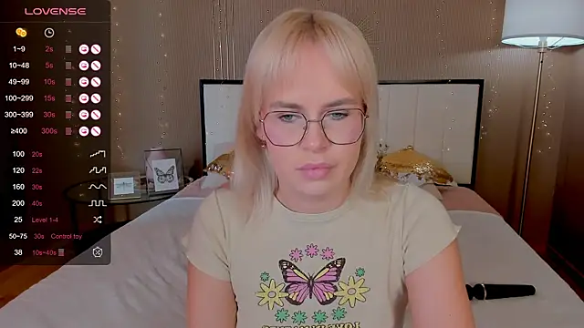 Snapshot of bellatip chatting on 03-13-25, 03:54 bellatip online show from 03-13-25, 03:54