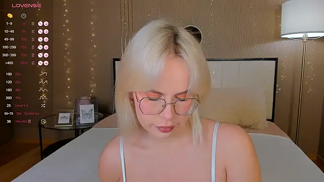 Snapshot of bellatip chatting on 10-07-25, 12:41 bellatip online show from 10-07-25, 12:41