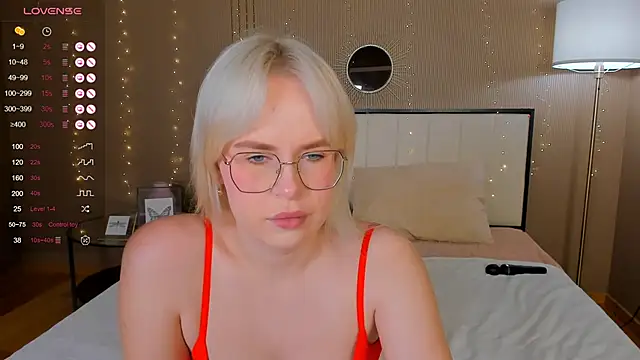 Snapshot of bellatip chatting on 10-24-25, 12:52 bellatip online show from 10-24-25, 12:52