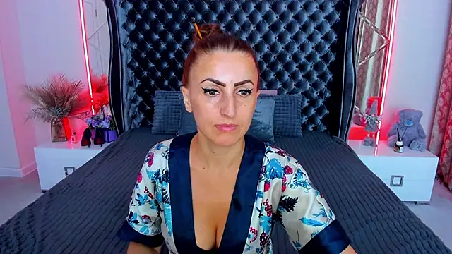Snapshot of Rebecca_Diamond chatting on 07-22-26, 05:54 Rebecca Diamond online show from 07-22-26, 05:54