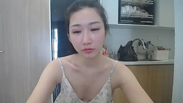 Snapshot of Asiagirll chatting on 06-24-26, 12:09 Asiagirll online show from 06-24-26, 12:09
