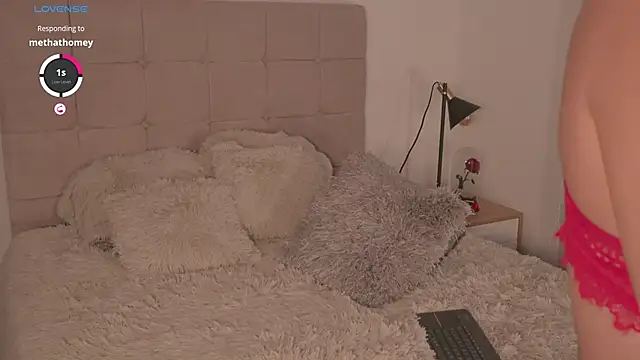 AbellaCroft online show from 01-17-25, 04:26