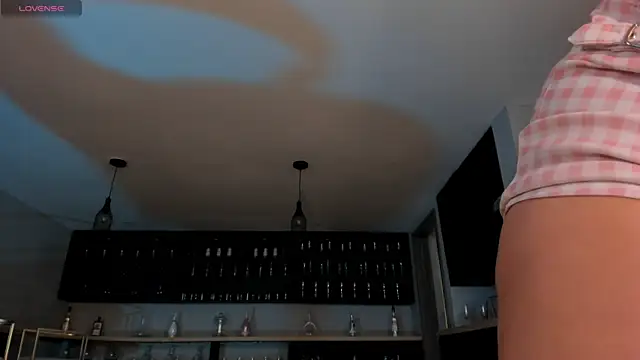 AbellaCroft online show from 10-21-25, 12:17