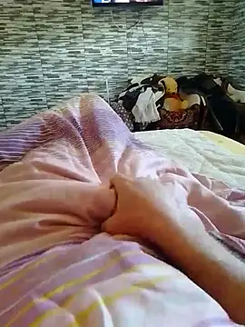 Snapshot of Rolandxxxr chatting on 03-03-26, 11:38 Rolandxxxr online show from 03-03-26, 11:38