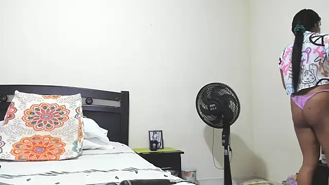 mara2020 69 online show from 03-02-25, 02:00