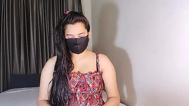 Snapshot of YourLovelyQueen chatting on 01-24-25, 05:32 YourLovelyQueen online show from 01-24-25, 05:32