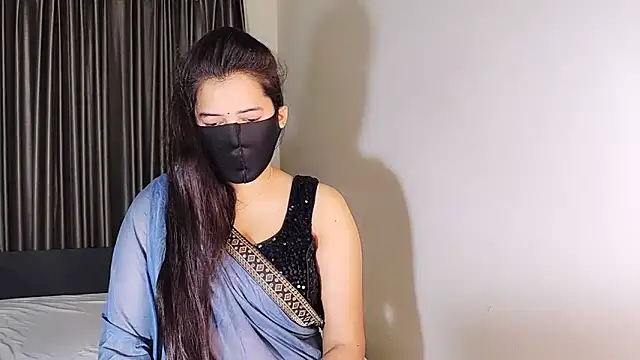 Snapshot of YourLovelyQueen chatting on 02-13-25, 02:56 YourLovelyQueen online show from 02-13-25, 02:56