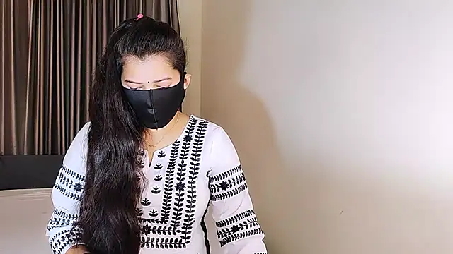 Snapshot of YourLovelyQueen chatting on 03-12-25, 02:20 YourLovelyQueen online show from 03-12-25, 02:20