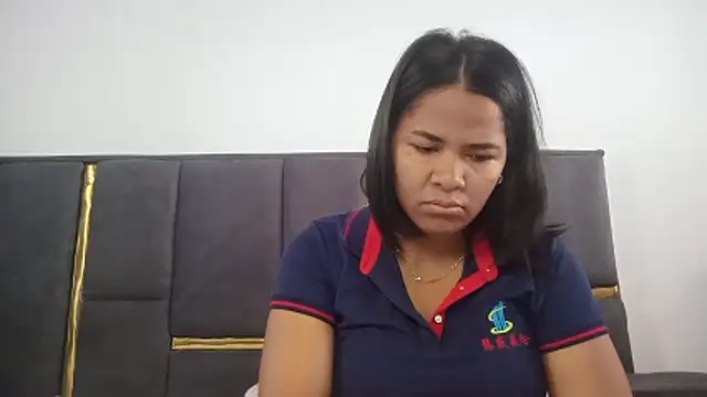 Snapshot of aleixane chatting on 06-20-26, 05:10 aleixane online show from 06-20-26, 05:10
