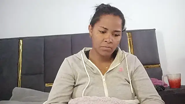 Snapshot of aleixane chatting on 06-30-26, 06:58 aleixane online show from 06-30-26, 06:58