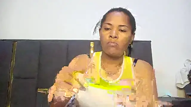 Snapshot of aleixane chatting on 07-01-26, 05:23 aleixane online show from 07-01-26, 05:23