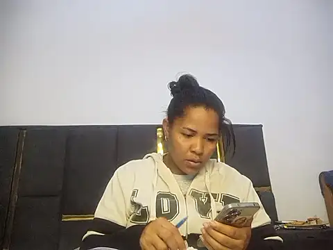 Snapshot of aleixane chatting on 07-08-26, 06:56 aleixane online show from 07-08-26, 06:56