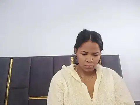 Snapshot of aleixane chatting on 07-14-26, 05:12 aleixane online show from 07-14-26, 05:12
