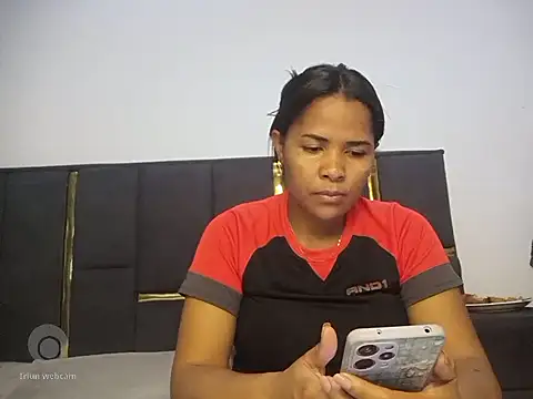 Snapshot of aleixane chatting on 07-20-26, 01:24 aleixane online show from 07-20-26, 01:24