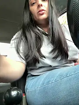 Snapshot of YummyAnna_ chatting on 03-12-26, 08:37 YummyAnna online show from 03-12-26, 08:37