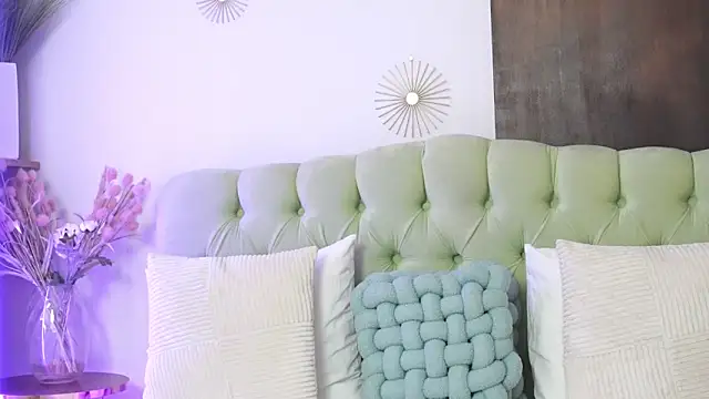 Britney Lynn online show from 12-05-25, 04:54