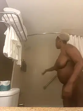 Snapshot of gypsydoll chatting on 09-26-25, 12:14 gypsydoll online show from 09-26-25, 12:14