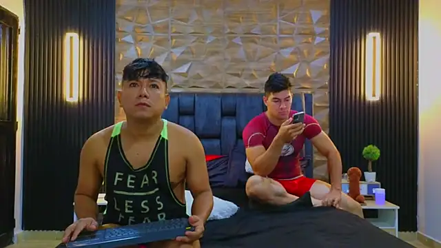 FelipeAndMarcello3 online show from 02-07-25, 02:37