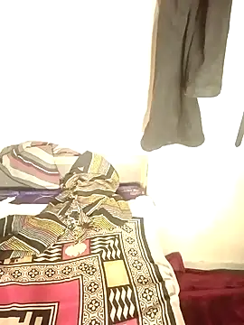 Snapshot of Sweet-Berry chatting on 01-28-25, 07:32 Sweet-Berry online show from 01-28-25, 07:32