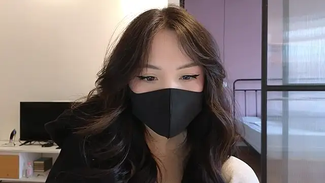 TammiLou online show from 02-17-25, 04:42