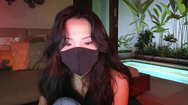 TammiLou online show from 03-08-25, 04:34