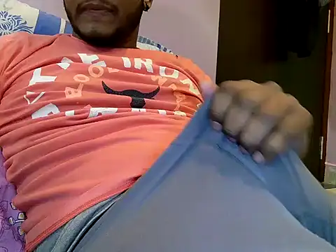 Snapshot of piratess chatting on 12-19-24, 08:34 piratess online show from 12-19-24, 08:34