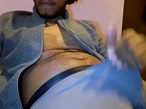 Snapshot of piratess chatting on 12-21-24, 10:30 piratess online show from 12-21-24, 10:30