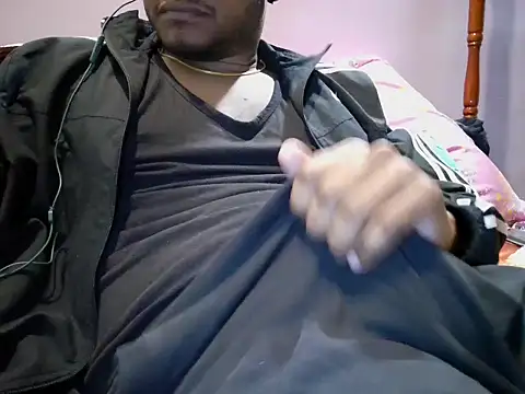 Snapshot of piratess chatting on 01-03-25, 12:11 piratess online show from 01-03-25, 12:11