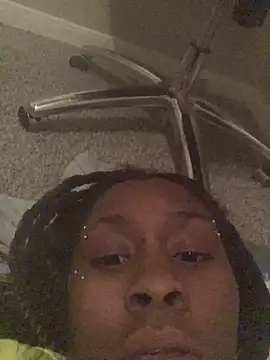 Foreignthababyy online show from 11-30-25, 05:22