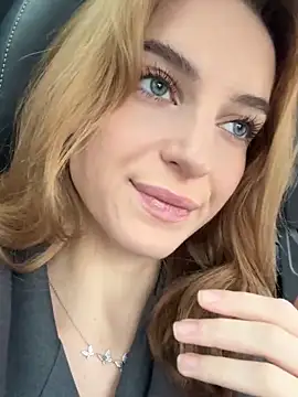 Snapshot of -AngelAri- chatting on 12-26-24, 09:33 -AngelAri- online show from 12-26-24, 09:33