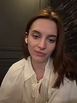 Snapshot of -AngelAri- chatting on 03-05-25, 09:15 -AngelAri- online show from 03-05-25, 09:15