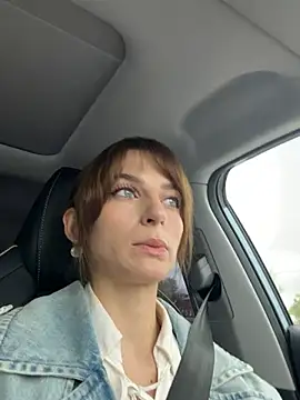 Snapshot of -AngelAri- chatting on 07-05-26, 09:16 -AngelAri- online show from 07-05-26, 09:16