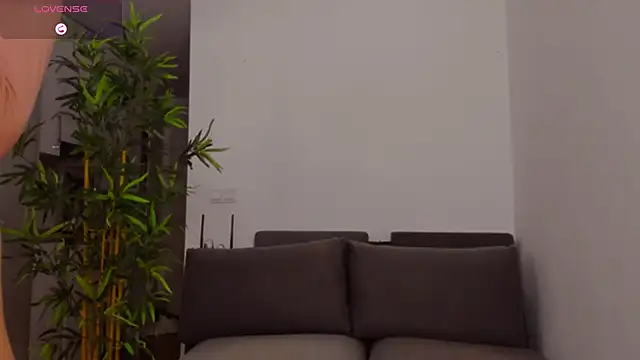 Jaylee Krys online show from 10-21-25, 05:46