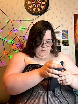 Snapshot of SexyxLexie chatting on 10-30-25, 01:12 SexyxLexie online show from 10-30-25, 01:12