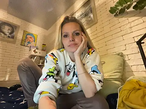 Angel girllovemy online show from 02-06-25, 06:02