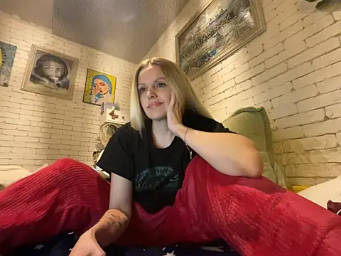 Angel girllovemy online show from 02-10-25, 06:13