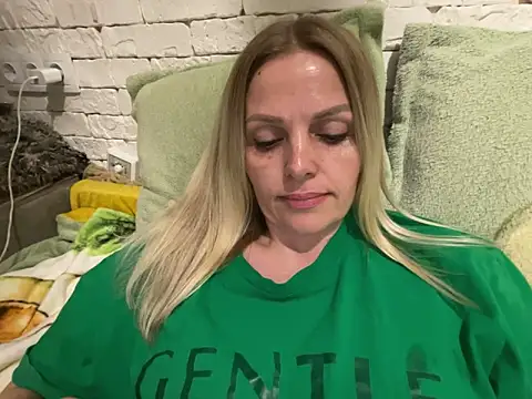 Angel girllovemy online show from 03-21-25, 07:44