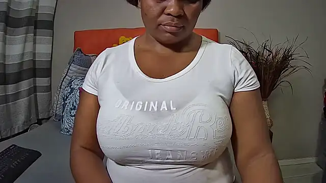 missboobsxx online show from 02-25-25, 06:53