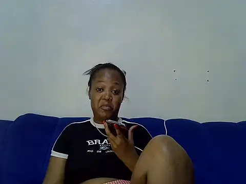 Snapshot of Spice202 chatting on 10-13-25, 08:09 Spice202 online show from 10-13-25, 08:09