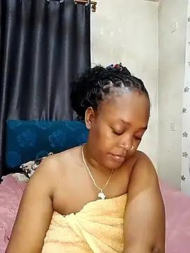 Snapshot of Spice202 chatting on 10-28-25, 06:39 Spice202 online show from 10-28-25, 06:39