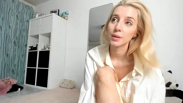 KenzieDawton online show from 11-14-25, 04:38