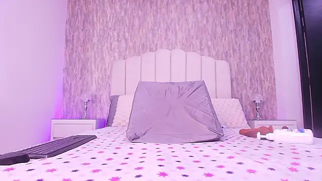 Snapshot of raven_lilith_ chatting on 02-27-26, 03:17 raven lilith online show from 02-27-26, 03:17