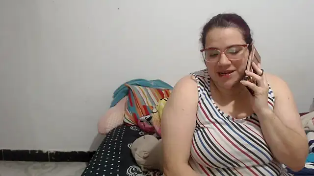 Snapshot of karlythoth@xh chatting on 03-20-25, 03:25 karlythothxh online show from 03-20-25, 03:25