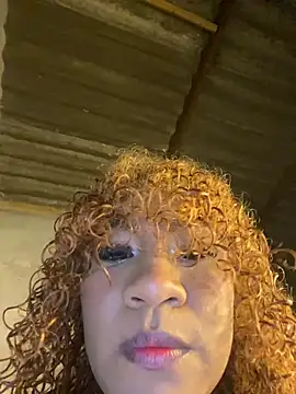 Snapshot of Iam_FerH chatting on 10-19-25, 05:52 Iam FerH online show from 10-19-25, 05:52