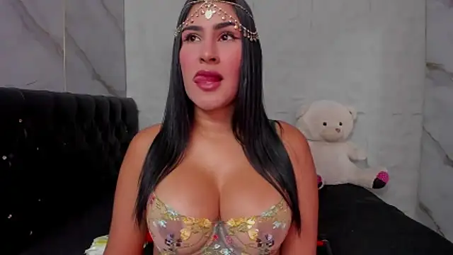 Snapshot of rosalia-04 chatting on 06-16-26, 07:27 rosalia-04 online show from 06-16-26, 07:27