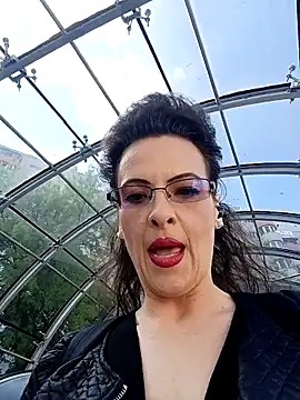 RebeccaNoble online show from 04-25-26, 12:52